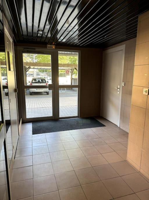 Appartement Neuf Avec Balcon Et Parking Prive Caen Exteriör bild